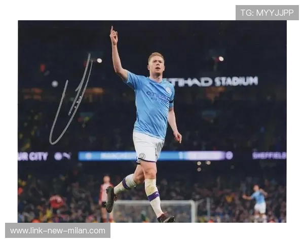 德布劳内推射贴地球极为刁钻——足球场上的魔术师 德布劳内推射贴地球极为刁钻——足球场上的魔术师